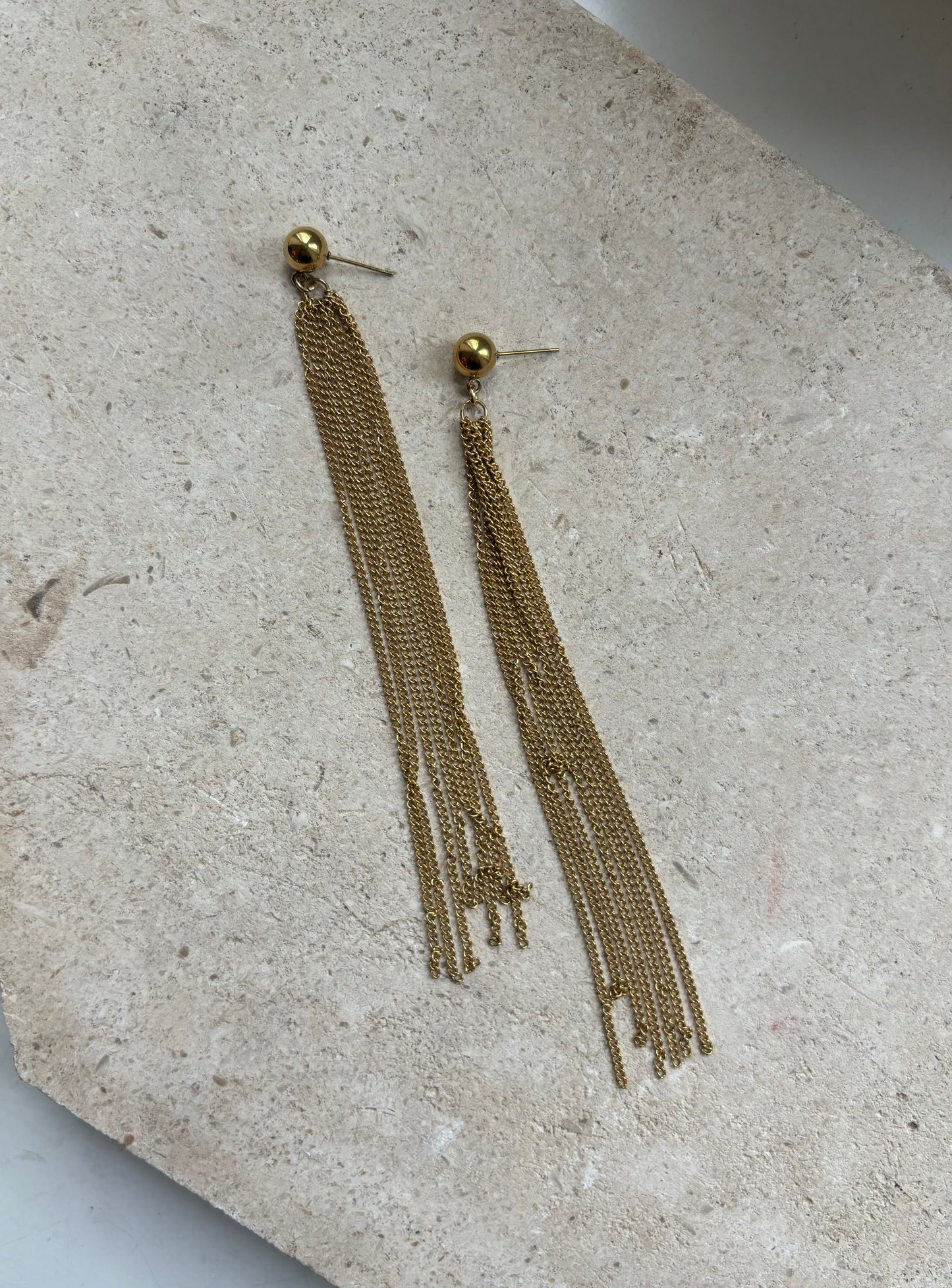 CURTAIN EARRINGS